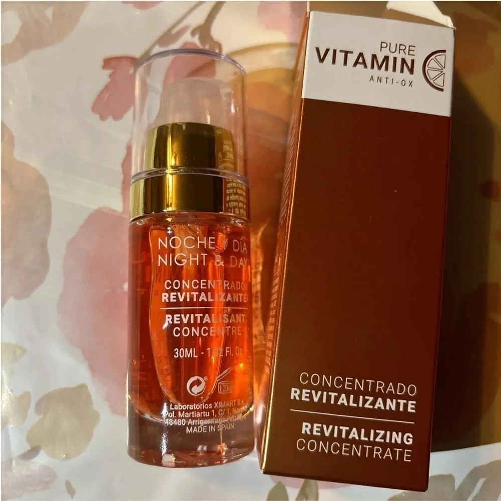 Night And Day Pure Vitamin Anti-Ox Revitalizing Concentrate Face/Neck 30ml NWT